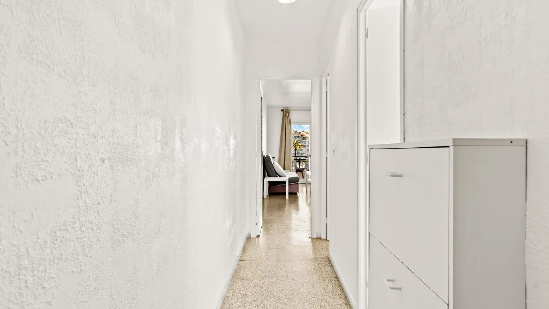 Apartamento Con Terraza Frente Al Canal Empuriabrava