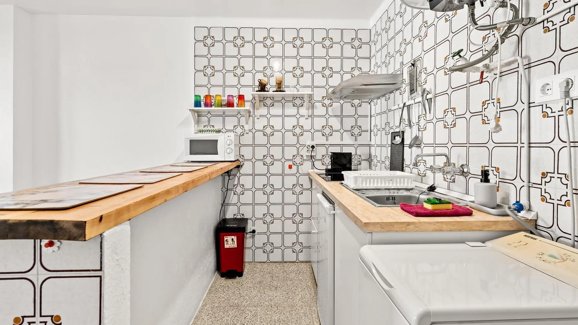 Apartamento Con Terraza Frente Al Canal Empuriabrava 0*,  Spain
